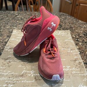 Women’s Under Armour HOVR Machina 3 shoes. Size 7 1/2. New.